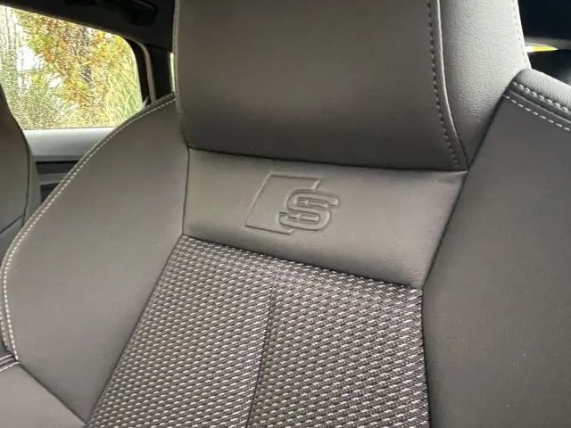 Audi A3 30 TFSI Sedan