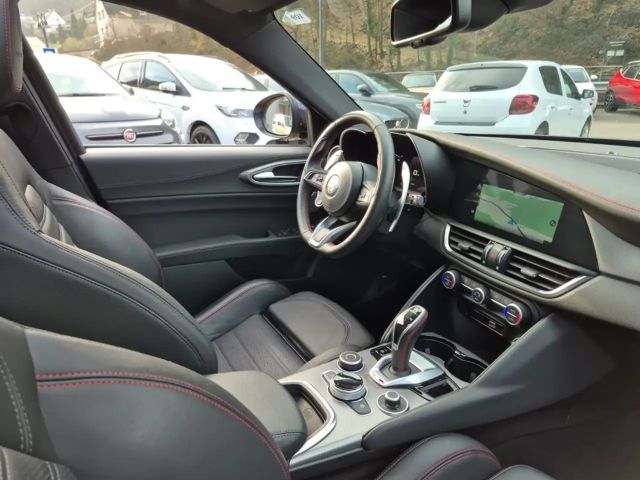 Alfa Romeo Giulia Q4