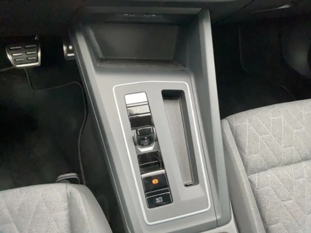 Volkswagen Golf DSG Golf VIII Move Plus Variant