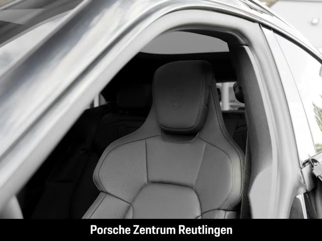 Porsche Taycan 4S Cross Turismo