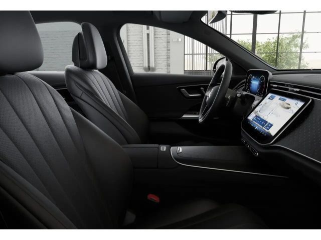 Mercedes-Benz E 220 E 220 d Sedan