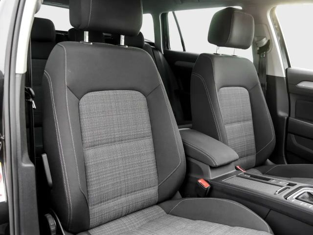 Volkswagen Passat 2.0 TDI Business DSG Variant