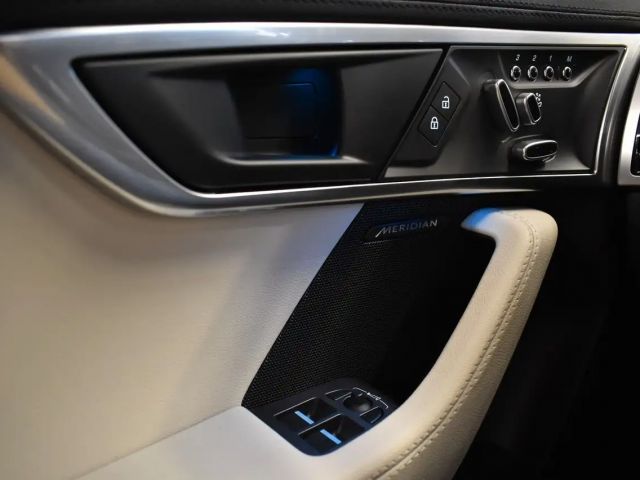 Jaguar F-Type Coupe R-Dynamic