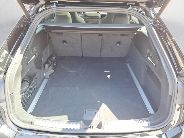 Audi A6 Avant Quattro S-Tronic