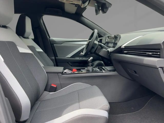 Opel Astra Edition Sports Tourer