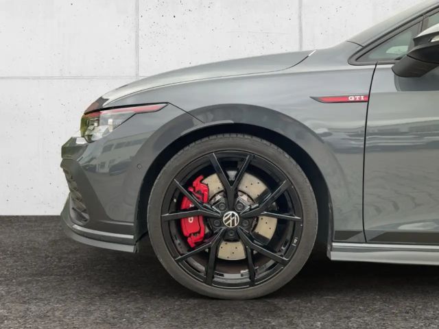 Volkswagen Golf 2.0 TSI Golf VIII