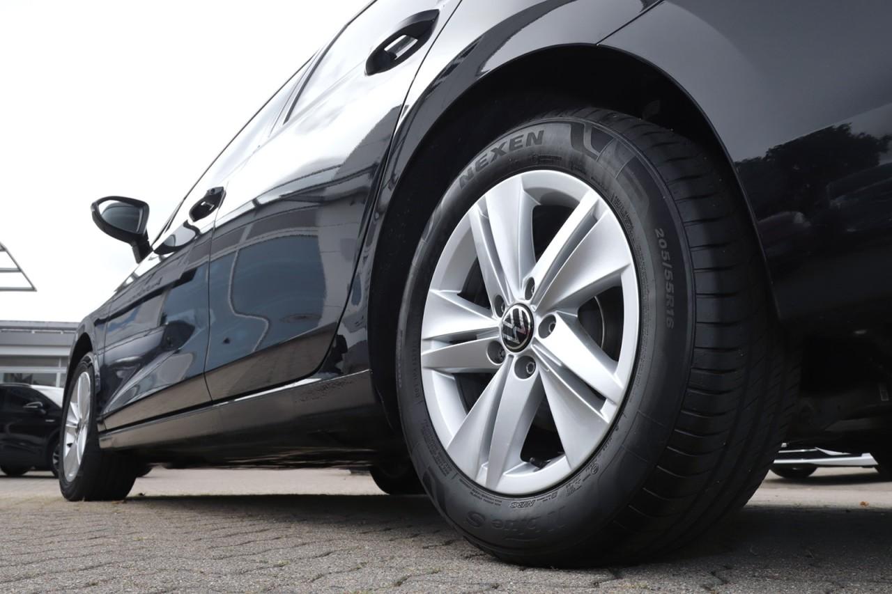 Volkswagen Golf 2.0 TDI DSG Golf VIII Life Variant