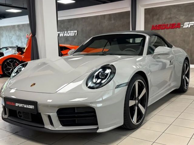 Porsche 992 Cabrio Carrera