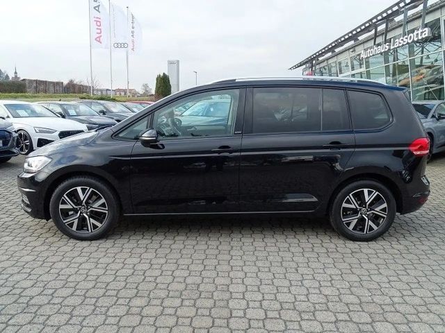 Volkswagen Touran 1.5 TSI DSG IQ.Drive Move