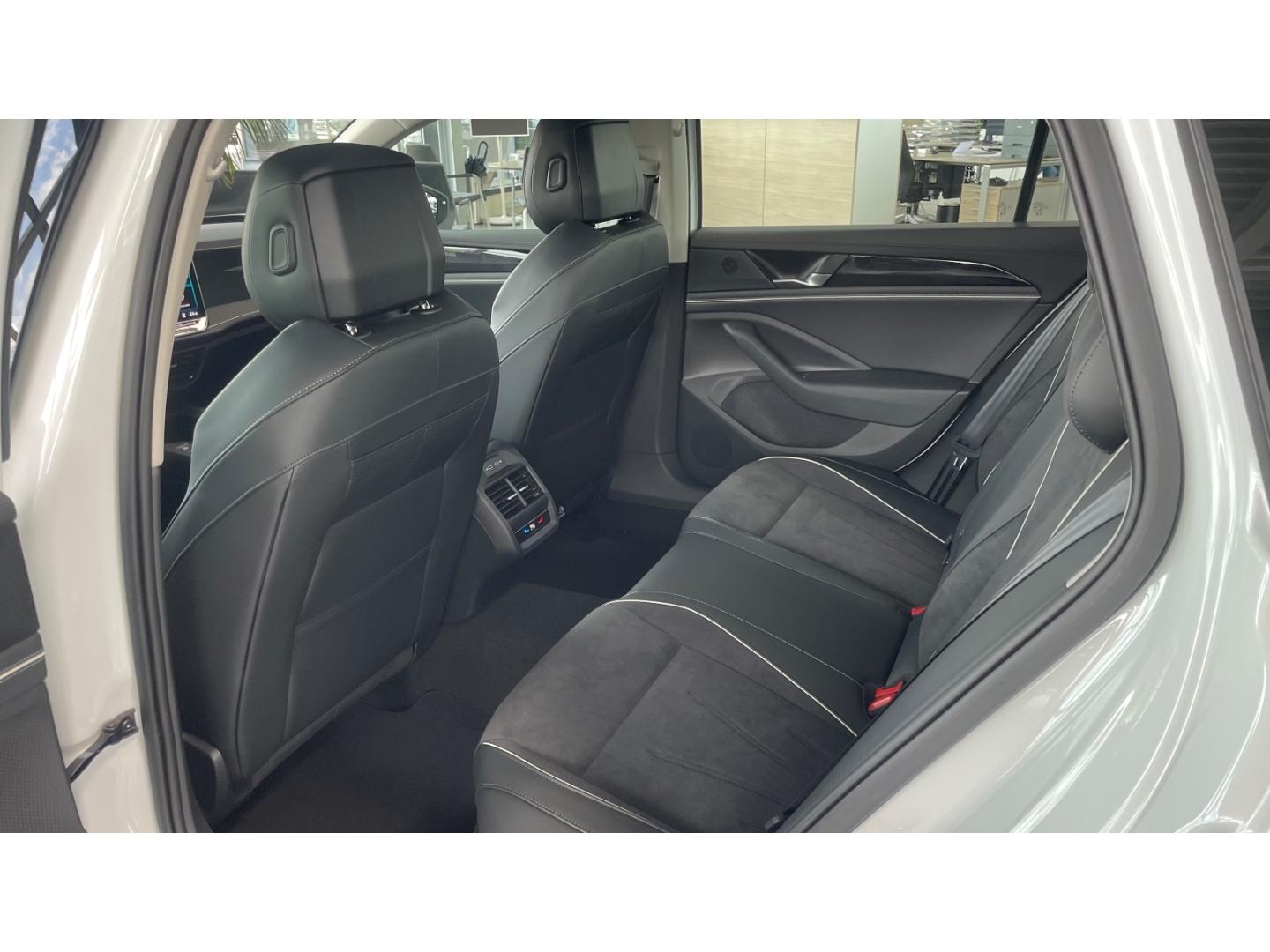 Volkswagen Passat Business IQ.Drive Variant