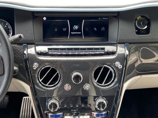 Rolls-Royce Cullinan Black Badge