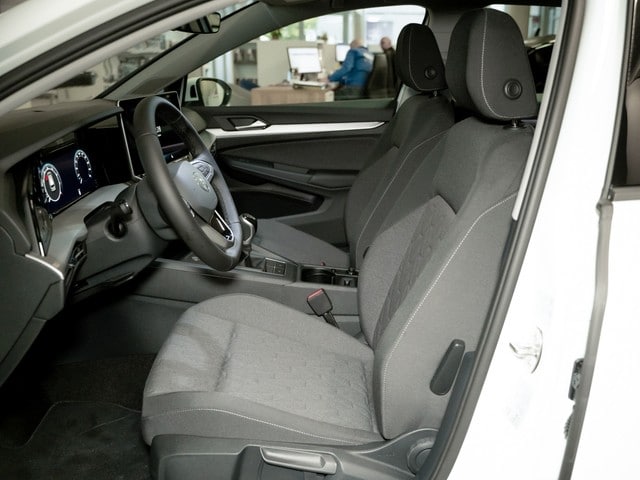 Volkswagen Golf 1.5 TSI Variant