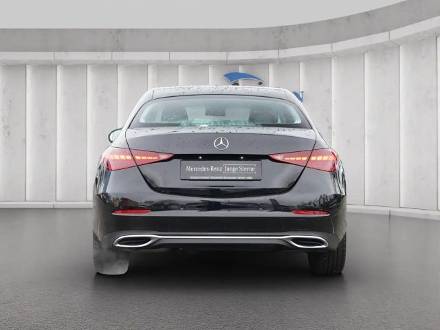 Mercedes-Benz C 180 Sedan