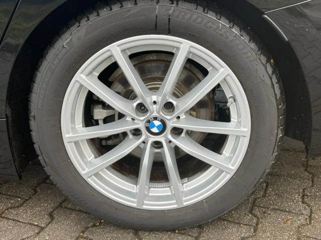 BMW 320 320d M-Sport Touring xDrive