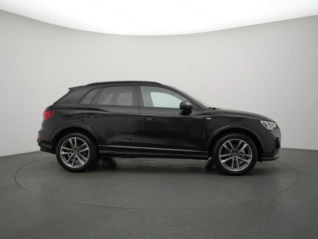Audi Q3 S-Line S-Tronic