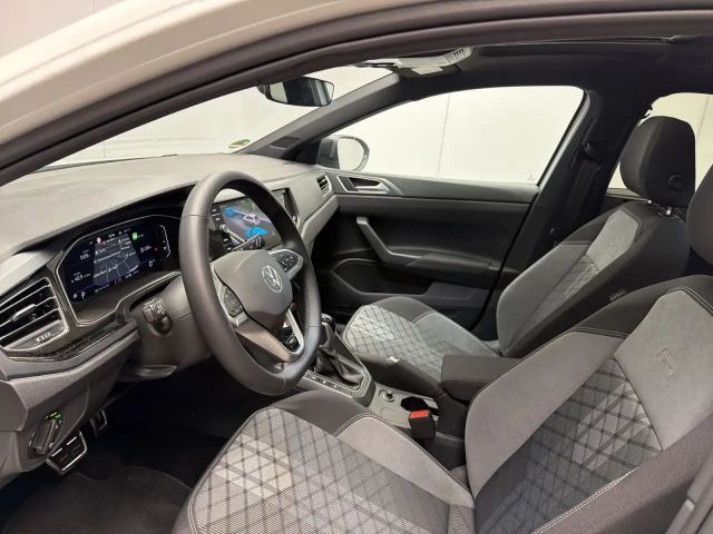 Volkswagen Taigo 1.0 TSI DSG R-Line