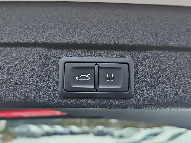 Audi A6 Avant Quattro S-Tronic