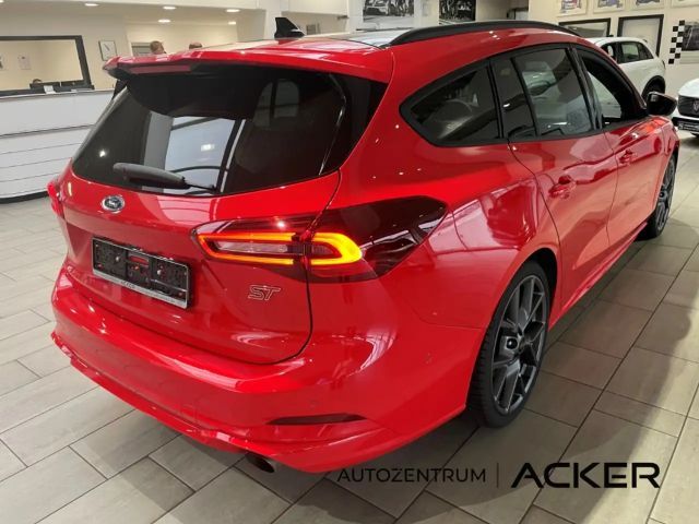 Ford Focus ST Line Wagon