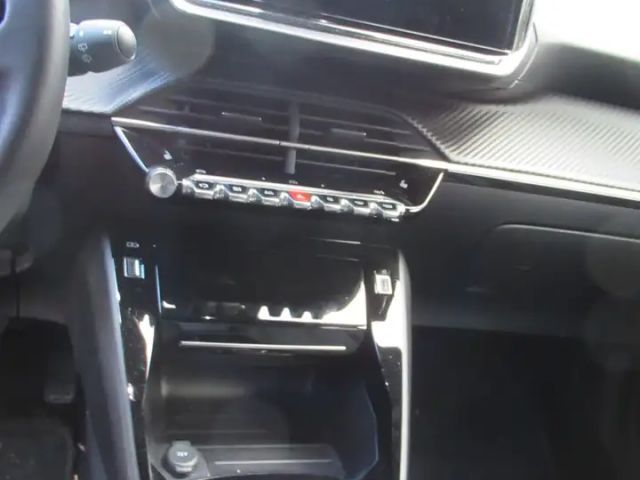 Peugeot 2008 Allure Pack EAT8