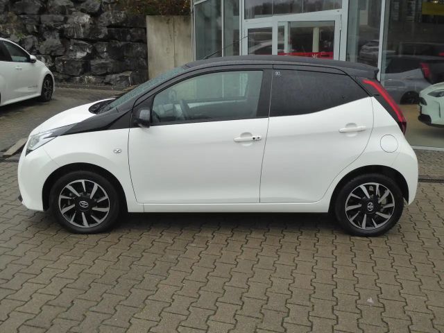 Toyota Aygo Hatchback X-final