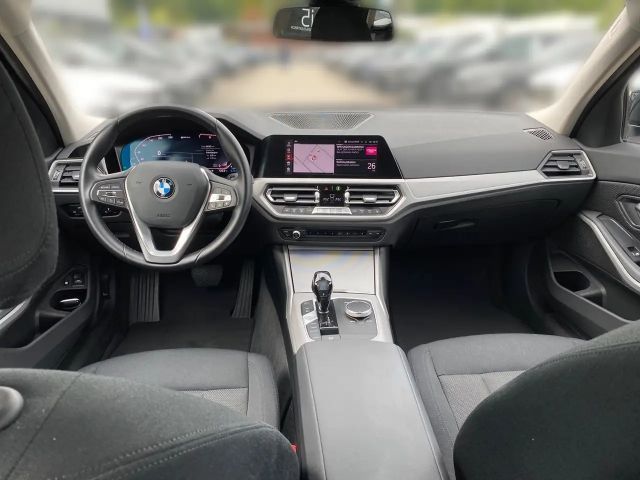 BMW 330 330e Advantage pakket Touring