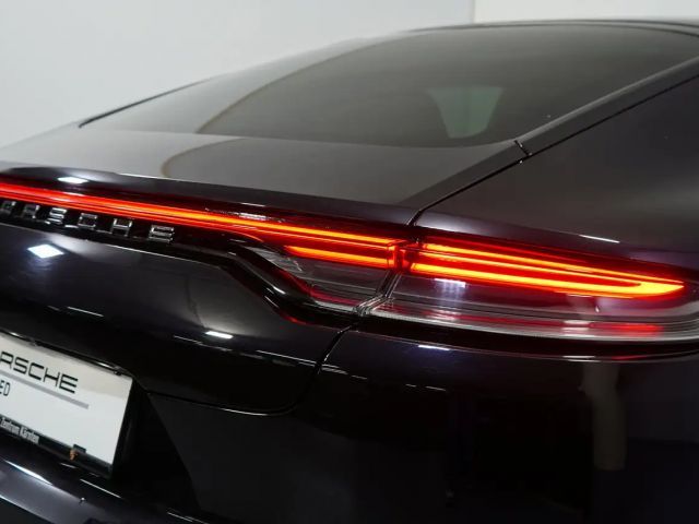 Porsche Panamera 4 E-Hybrid