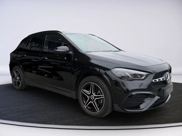 Mercedes-Benz GLA 200 4MATIC GLA 200 d