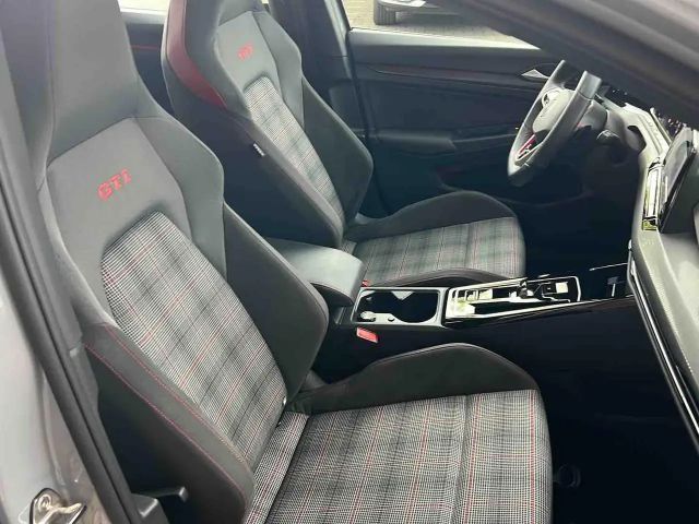 Volkswagen Golf 2.0 TSI DSG GTI