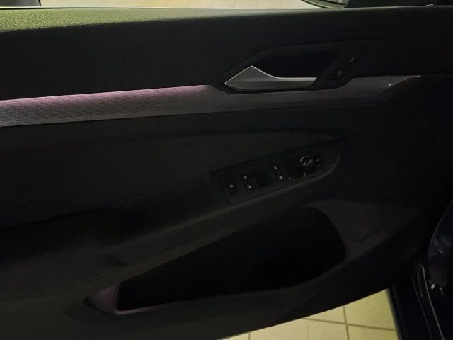 Volkswagen Golf 1.5 TSI Style Variant