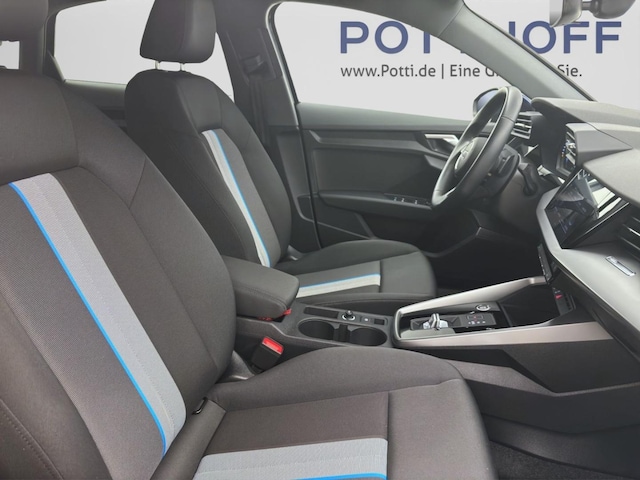 Audi A3 30 TFSI S-Tronic Sedan