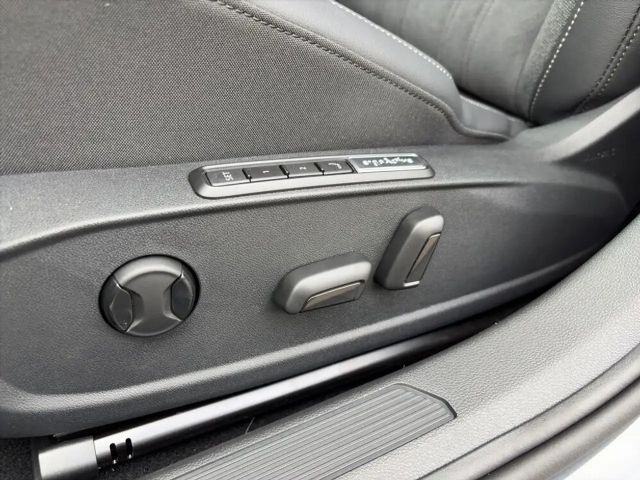 Volkswagen Golf Rabbit TSI ''AHV+SHZ+RFK+ergoActive-Sitz''