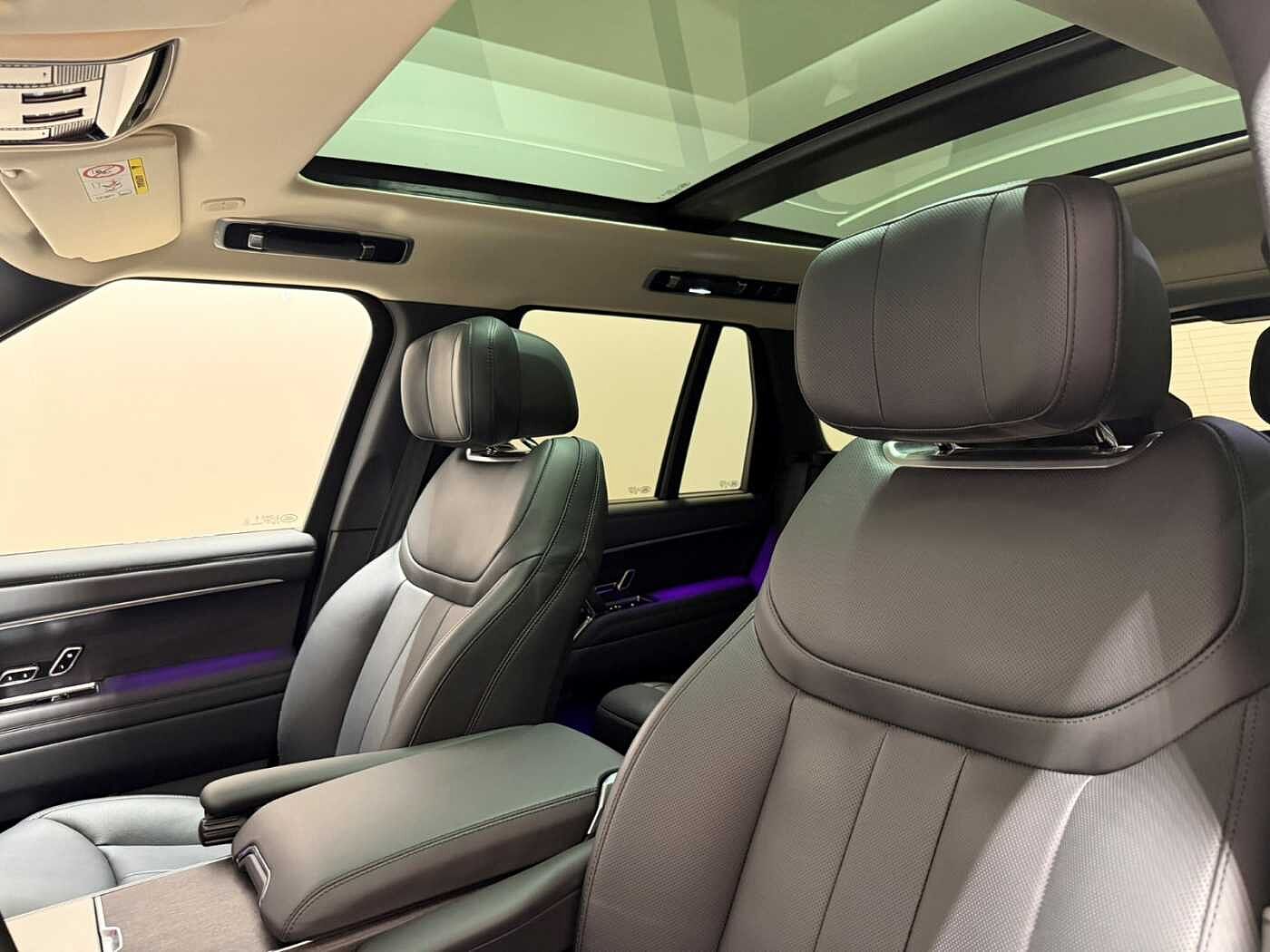 Land Rover Range Rover D300 HSE