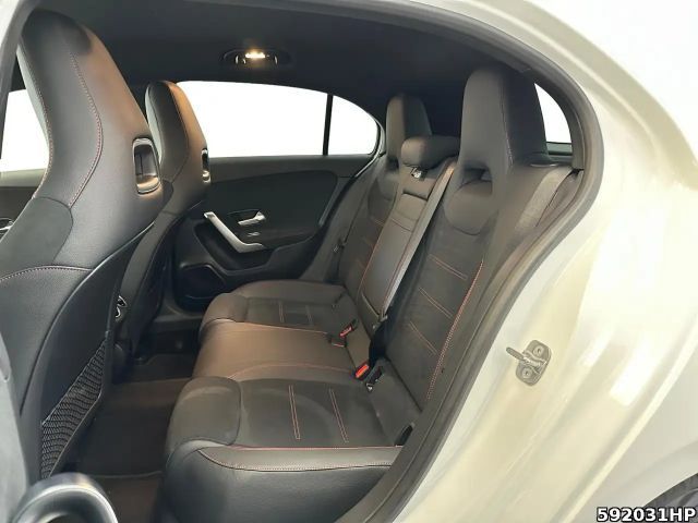 Mercedes-Benz A 200 AMG Line