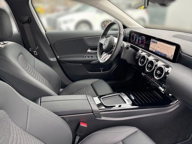 Mercedes-Benz A 180 Progressive