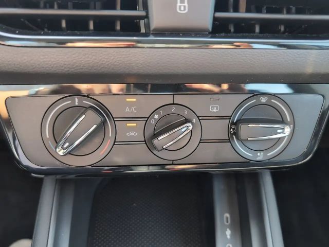 Skoda Scala Essence TSI