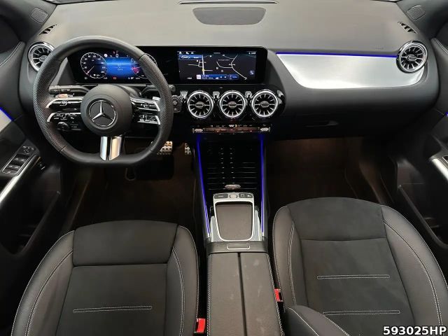 Mercedes-Benz GLA 200 AMG Line