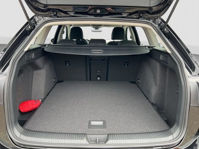 Volkswagen Golf 1.5 TSI Life Variant