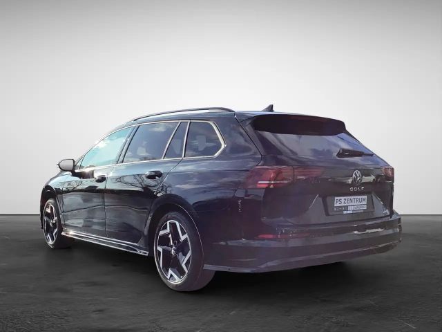 Volkswagen Golf 1.5 eTSI DSG R-Line Variant