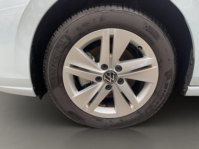 Volkswagen Golf 1.5 eTSI Golf VIII