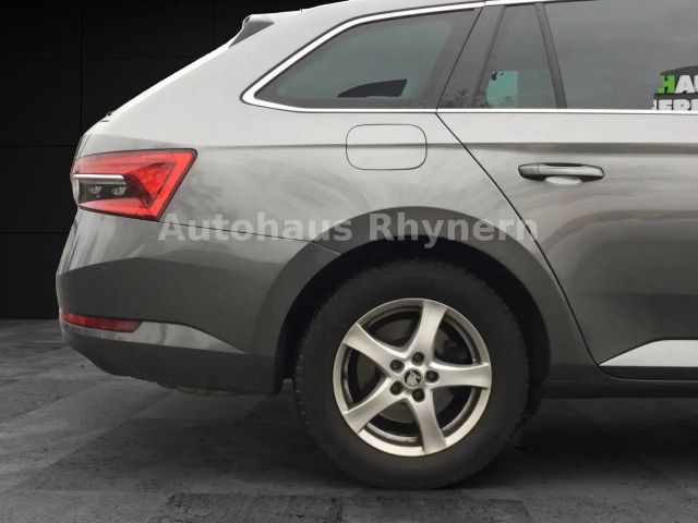 Skoda Superb 2.0 TSI Combi Style Style
