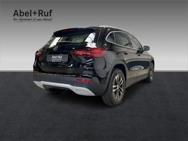 Mercedes-Benz GLA 200 GLA 200 d