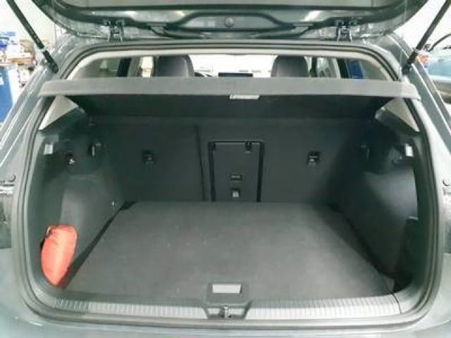 Volkswagen Golf 1.5 eTSI Golf VIII