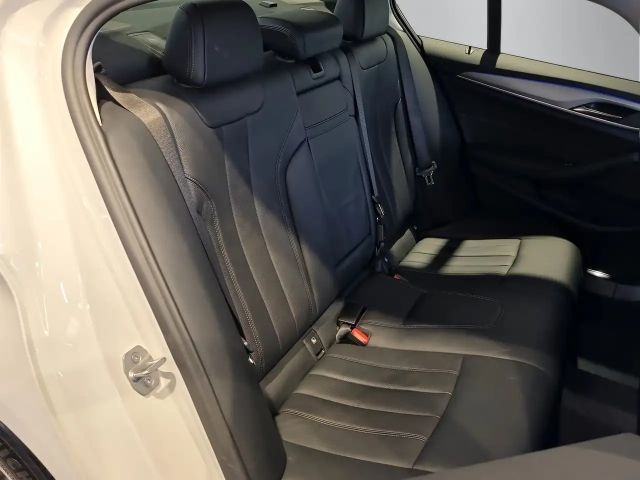 BMW 530 530e Sedan iperformance
