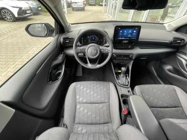 Toyota Yaris Hatchback Hybride VVT-i