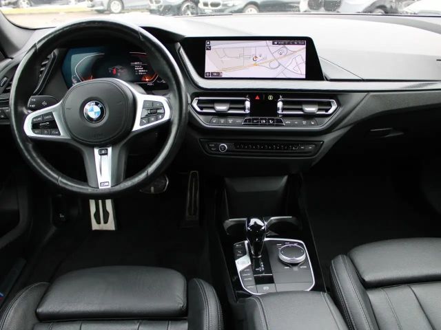 BMW 220 220i Coupé M-Sport