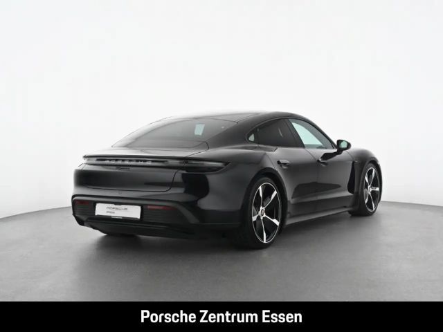 Porsche Taycan Abstand. Luftfederung, Bose,OnBoard 22KW