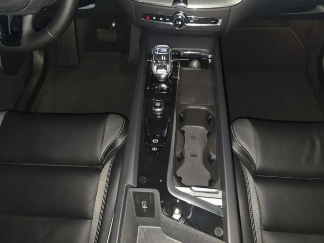 Volvo XC60 Dark Plus