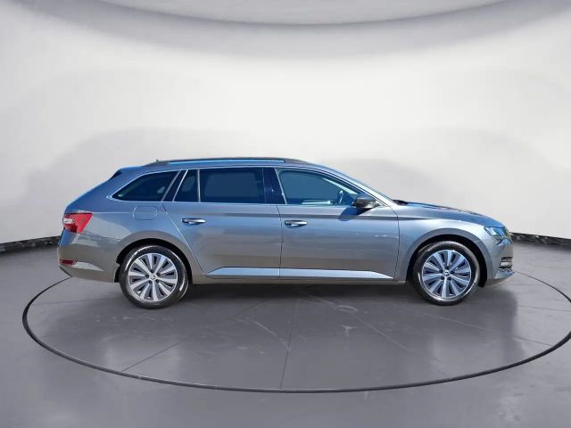 Skoda Superb 2.0 TDI Ambition Combi