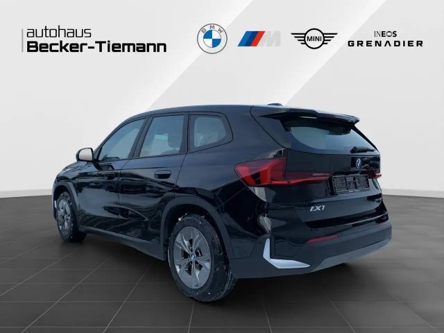 BMW iX1 xDrive30