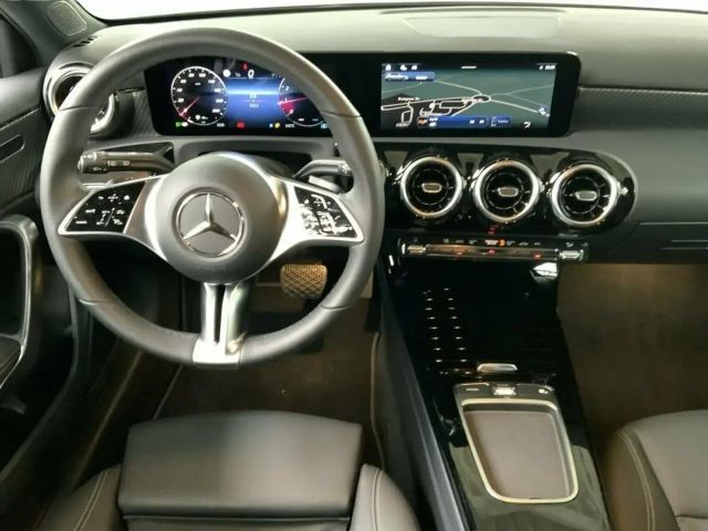 Mercedes-Benz A 180 Progressive